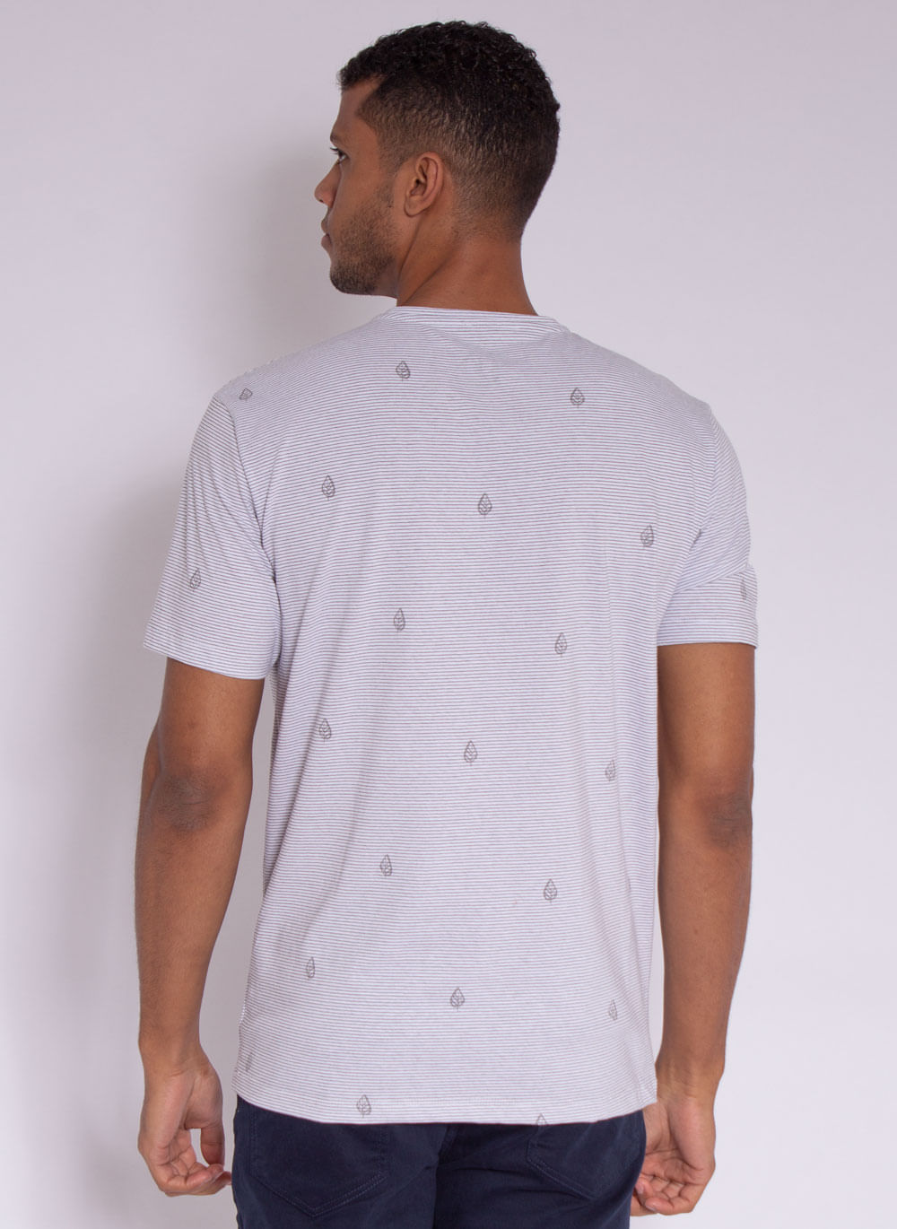 camiseta-aleatory-masculina-full-print-hush-branca-modelo-2-