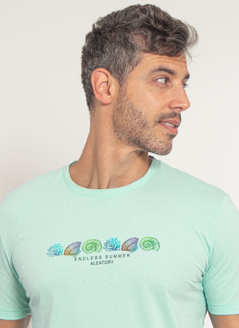 camiseta-aleatory-masculino-estampada-loyal-verde-modelo-1-