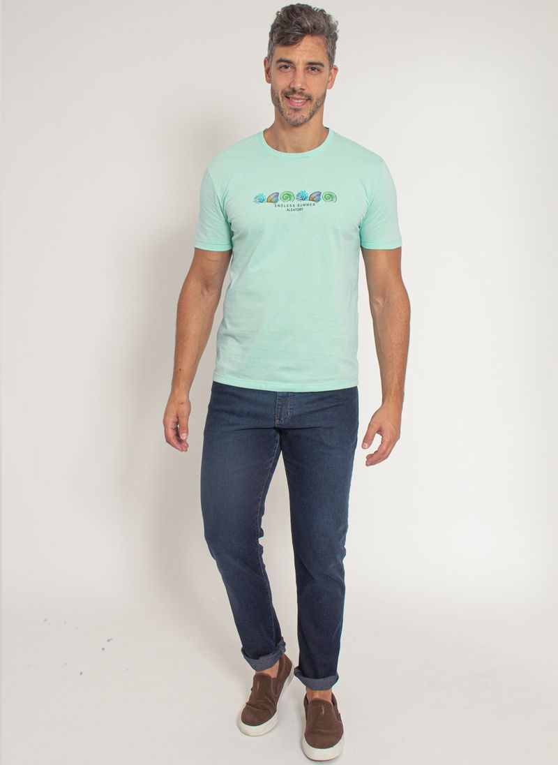 camiseta-aleatory-masculino-estampada-loyal-verde-modelo-3-