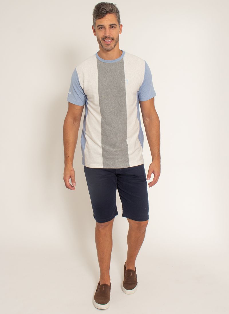camiseta-aleatory-masculina-listrada-right-cinza-modelo-3-