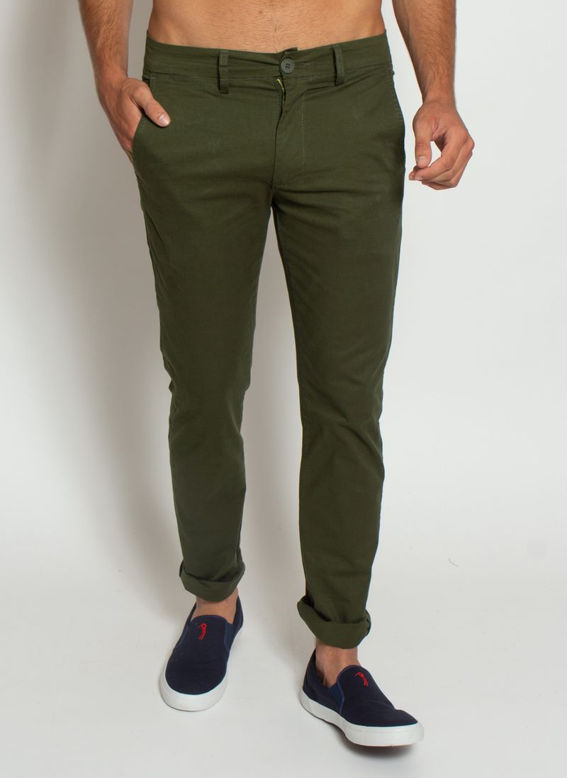 calca-masculina-aleatory-sarja-chino-verde-modelo-1-