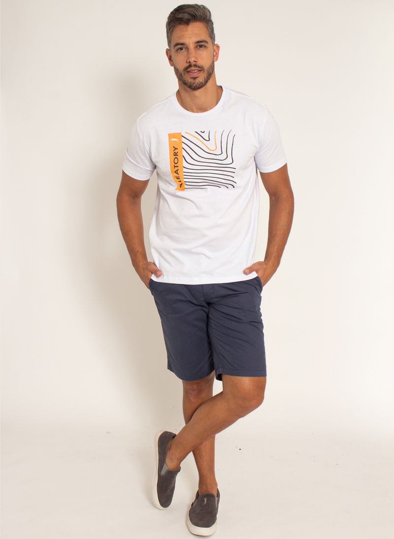camiseta-aleatory-estampada-masculina-waves-branca-modelo-3-