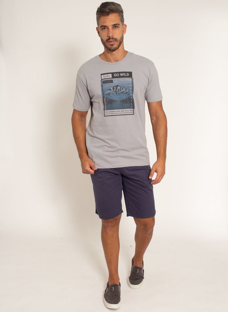 camiseta-aleatory-masculina-estampada-explore-cinza-modelo-3-