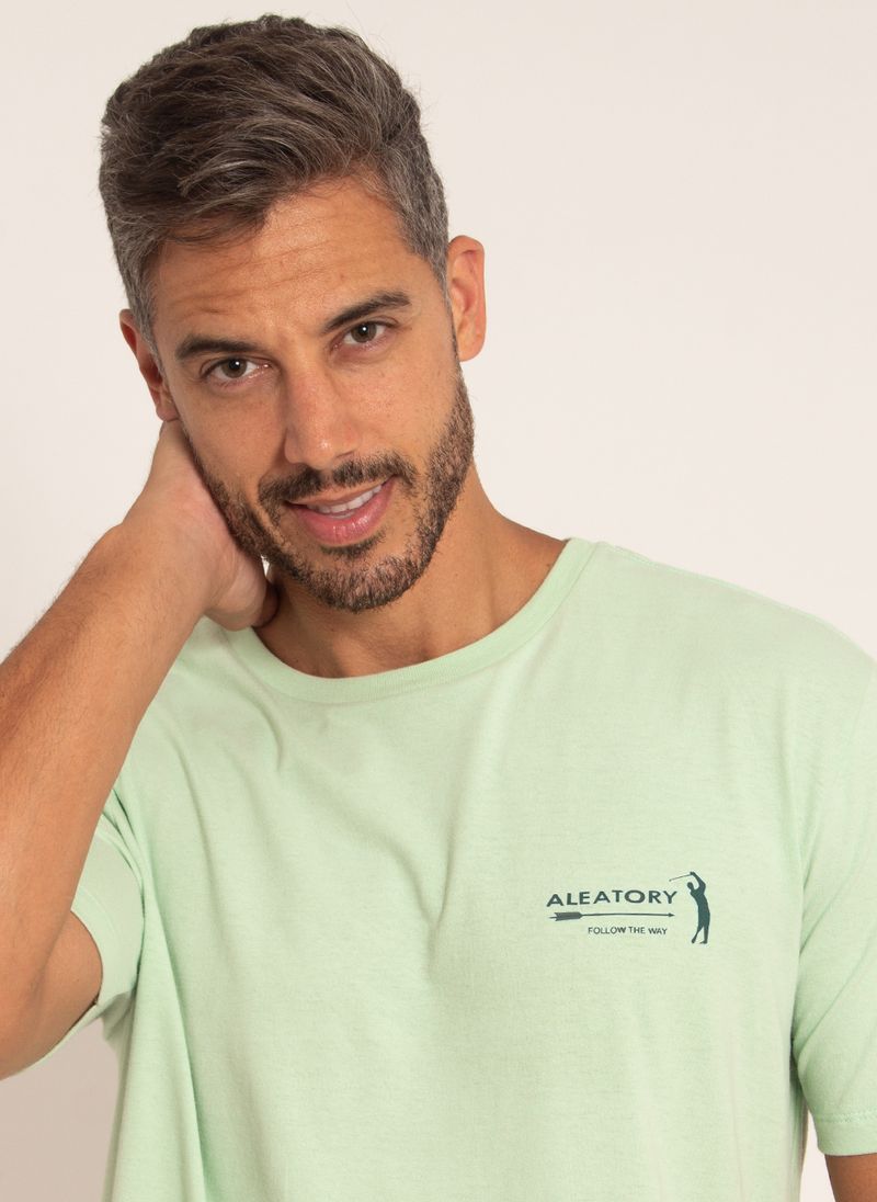 camiseta-aleatory-masculina-estampada-sign-verde-modelo-1-