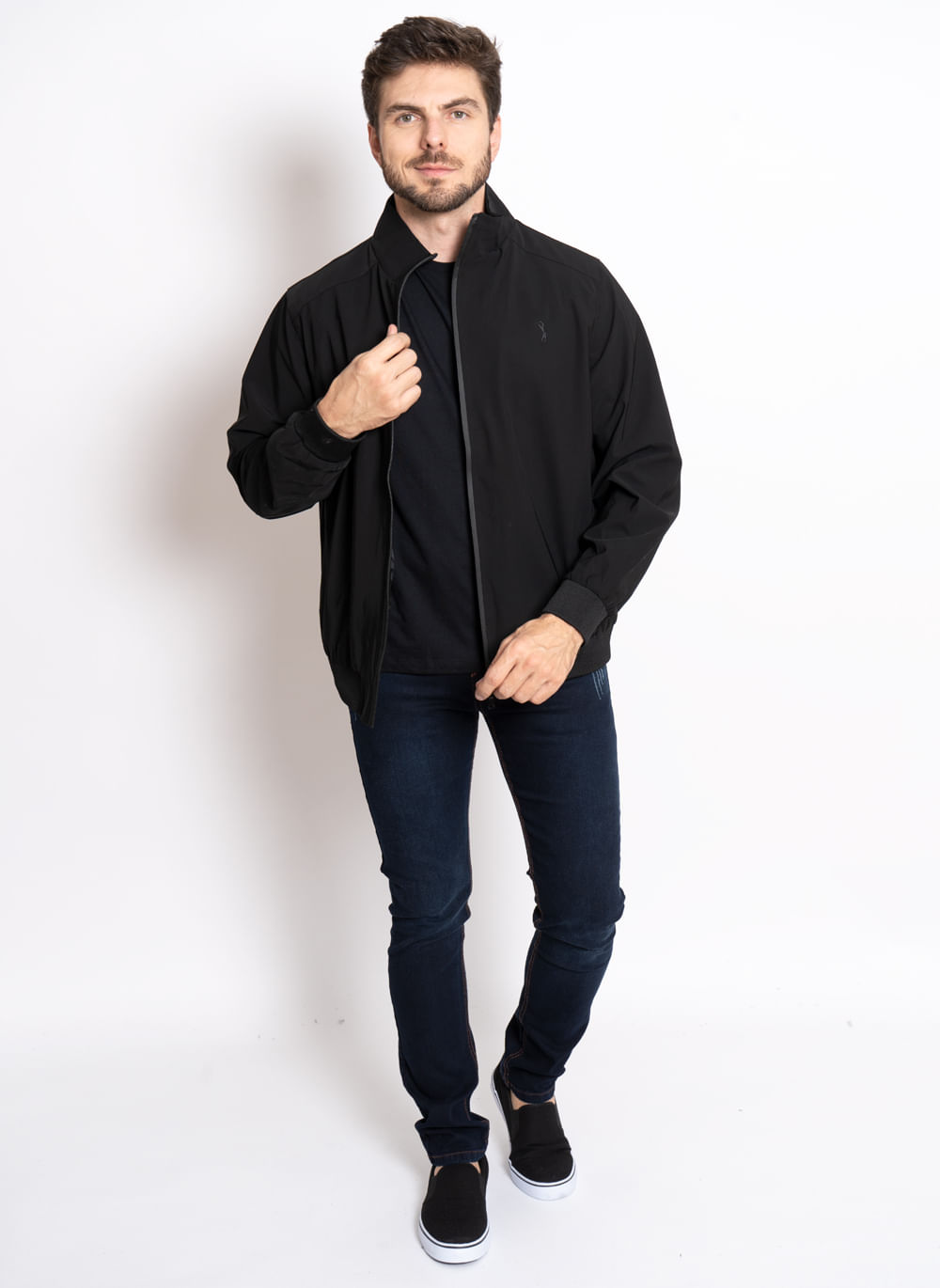 https---s3-sa-east-1.amazonaws.com-softvar-Zetop-59140-img_original-modelo-jaqueta-aleatory-masculina-generation-preta-3-