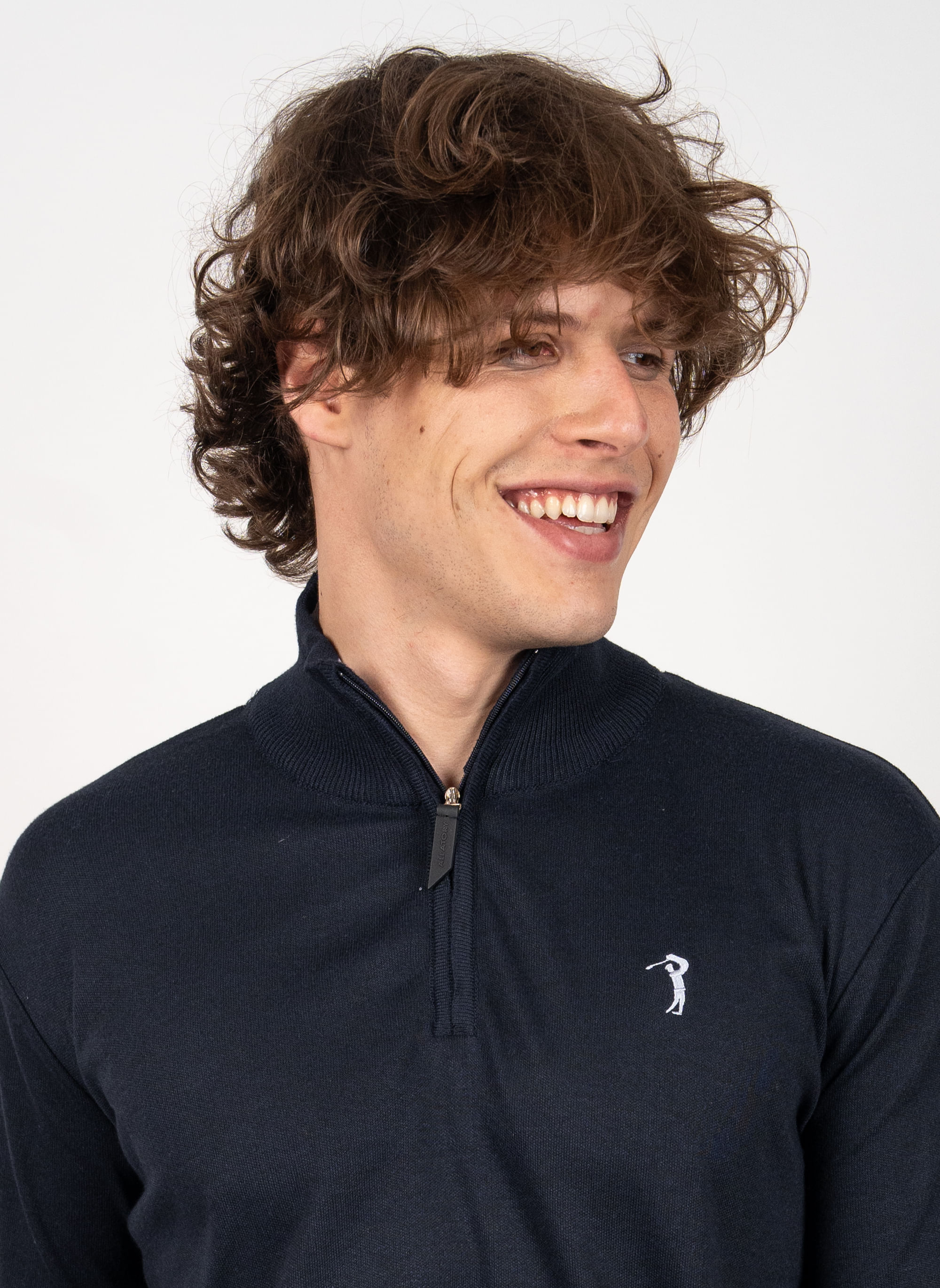 https---s3-sa-east-1.amazonaws.com-softvar-Zetop-59264-img_original-modelo-sueter-aleatory-masculinio-gola-ziper-marinho-1-