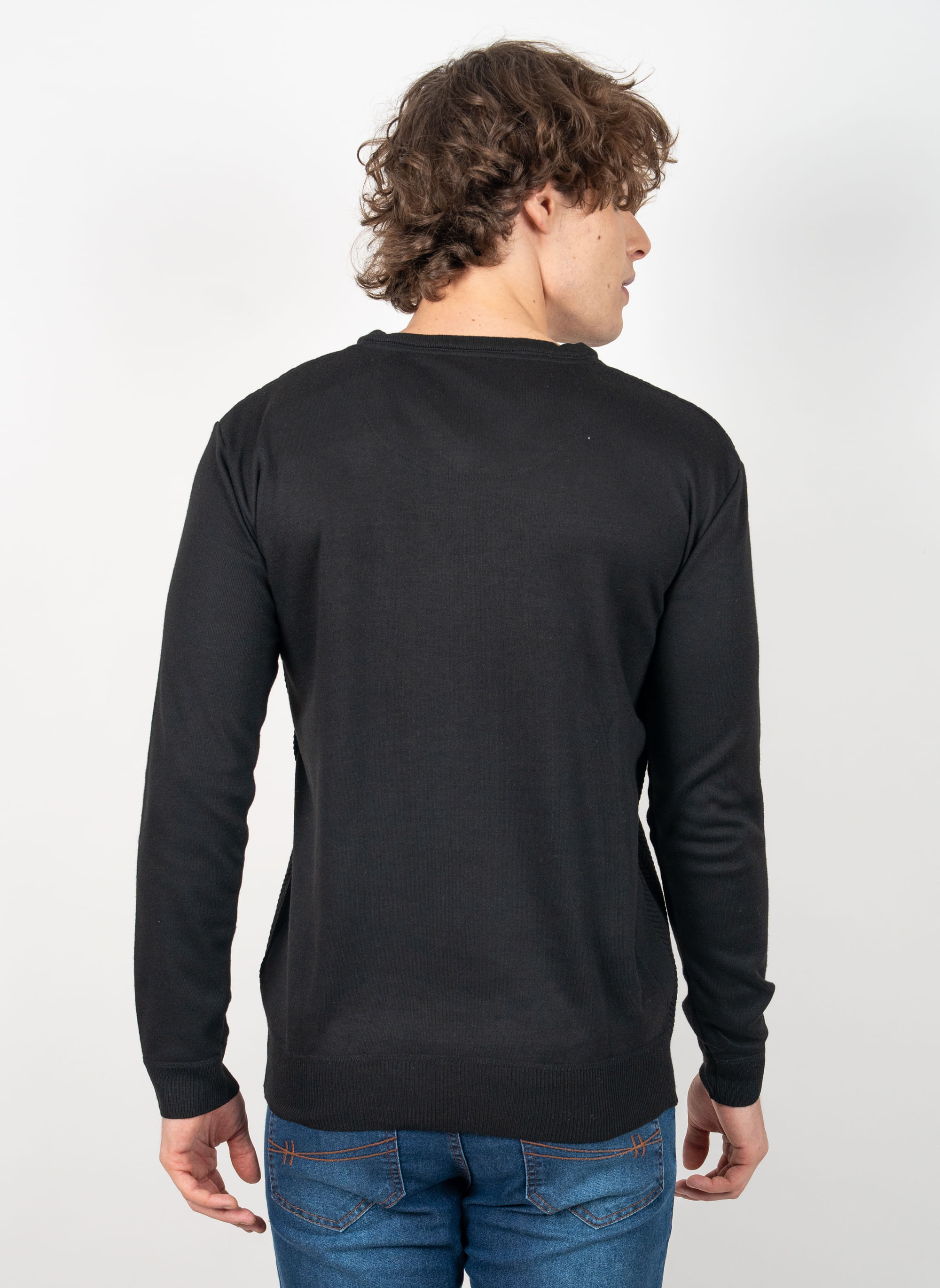 https---s3-sa-east-1.amazonaws.com-softvar-Zetop-62789-img_original-modelo-sueter-aleatory-masculinio-gola-v-jacquard-preto-2-