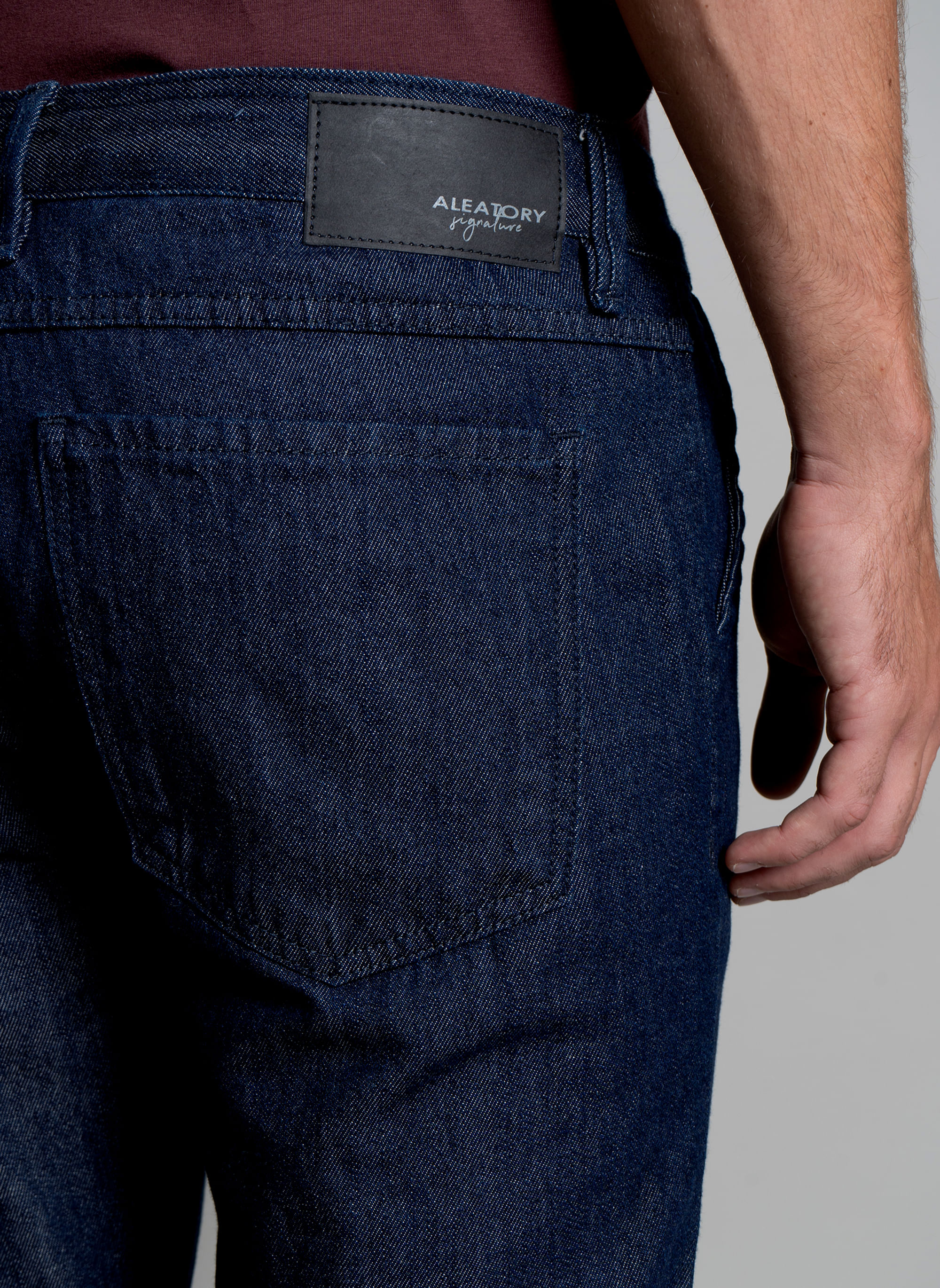 Calca-Jeans-Signature-Bolso-Faca-Azul-Marinho-38