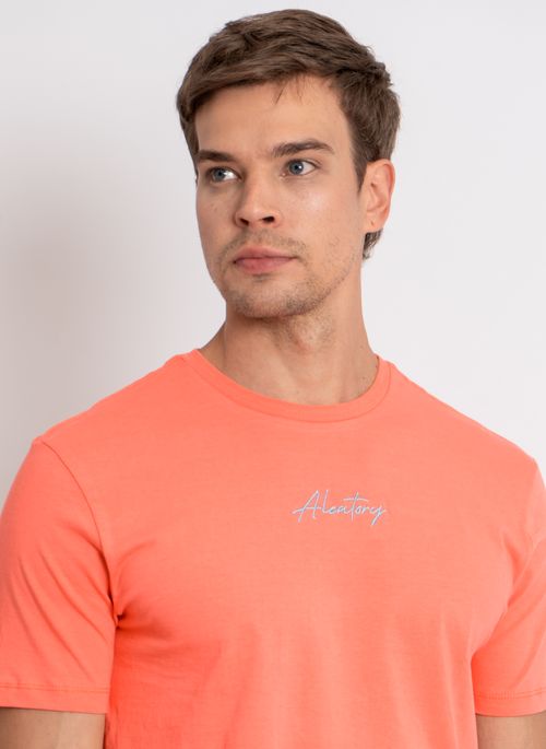 Camiseta Lisa Aleatory Assinatura Coral