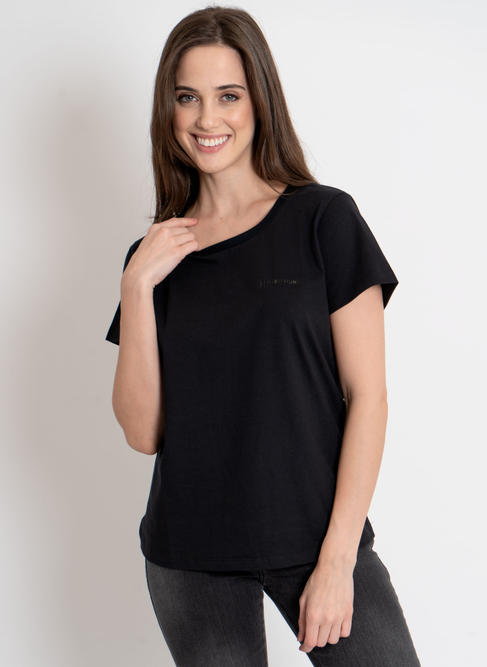 Camiseta-Feminina-Aleatory-Fine-Preta-Preto-P