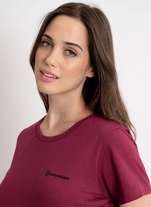 Camiseta Feminina Aleatory Fine Vinho
