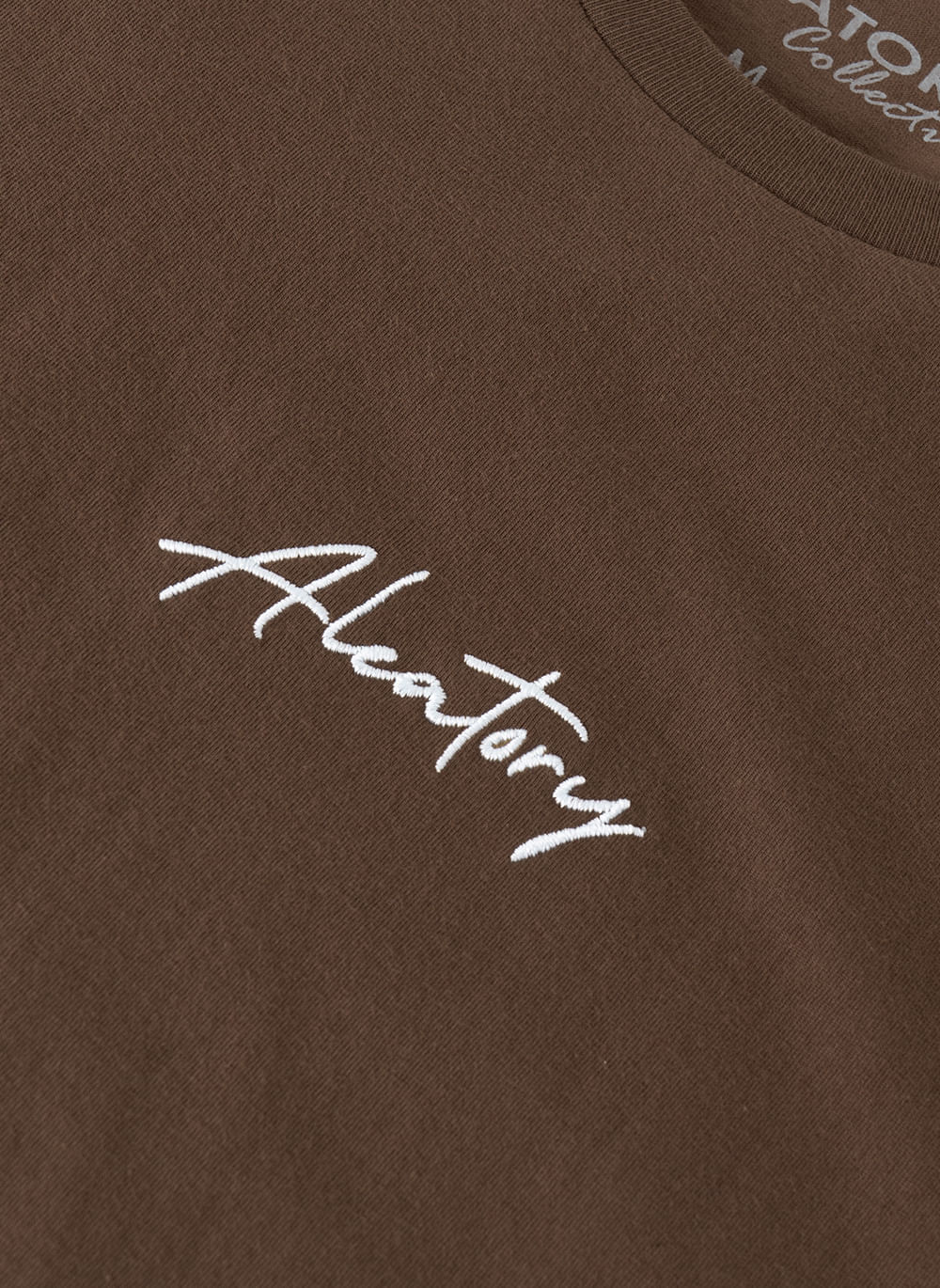 Camiseta-Lisa-Aleatory-Assinatura-Marrom-Marrom-GG