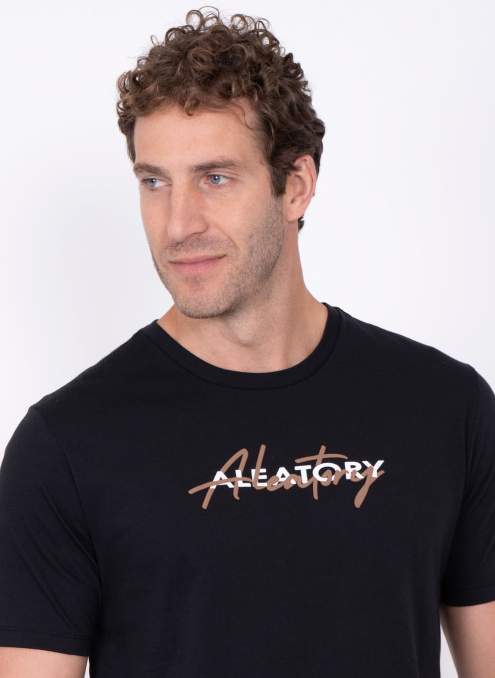 Camiseta-Aleatory-Manga-Curta-Signed-Preta-Preto-P
