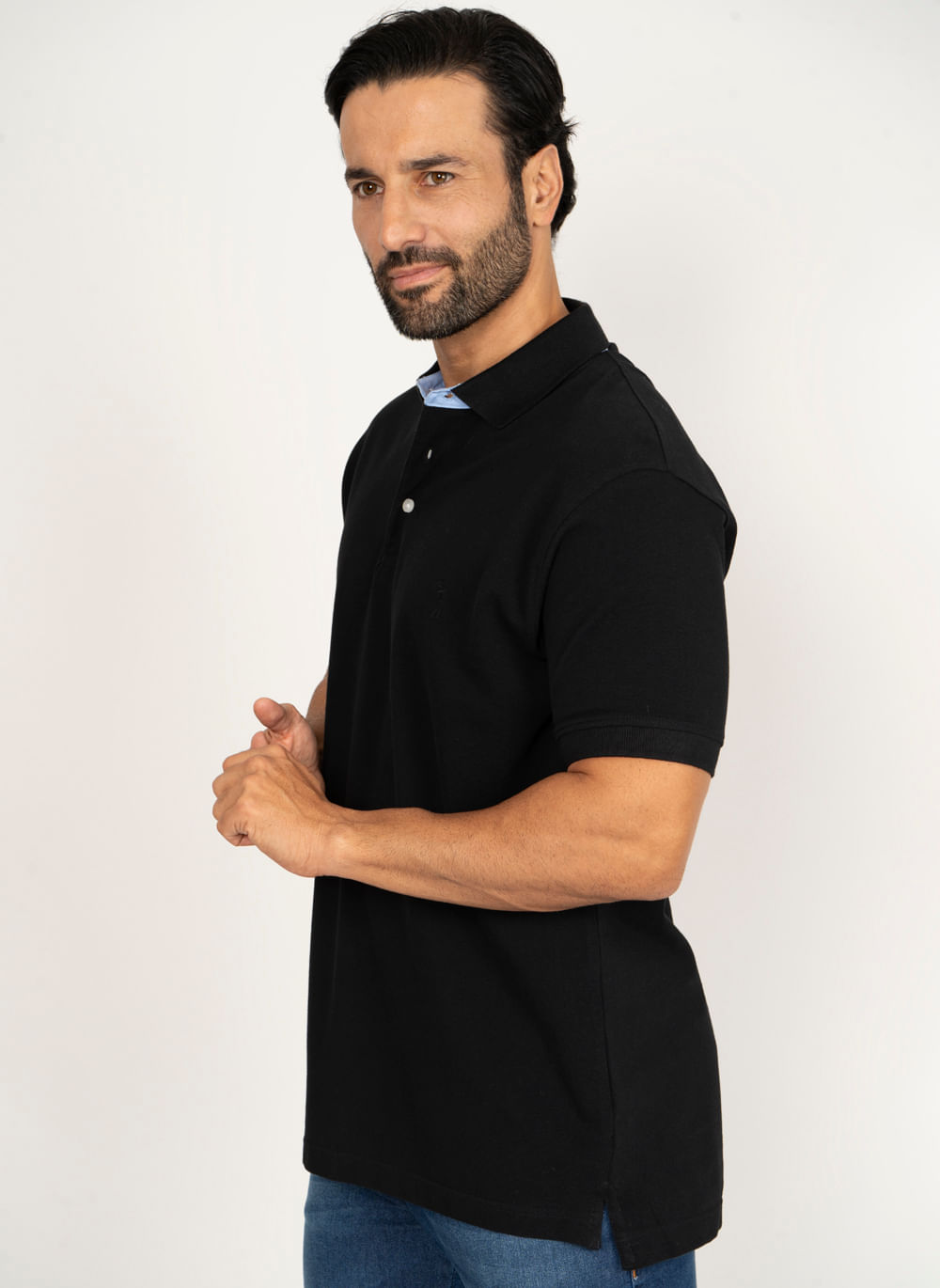 Camisa-Polo-Preta-Lisa-Aleatory-com-Logo-Preto-Preto-P