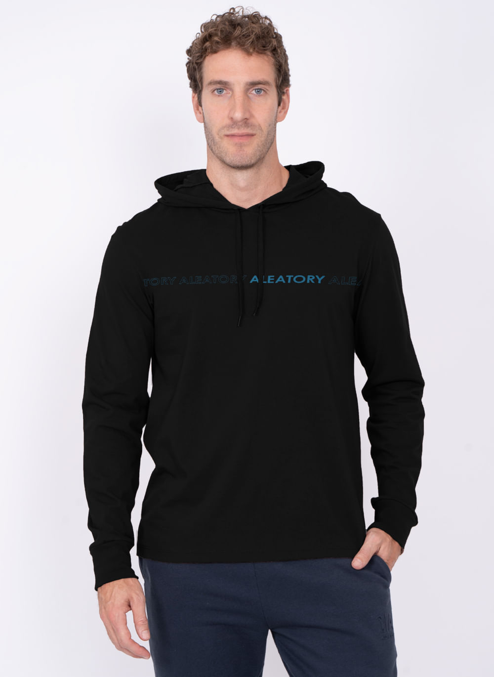 Camiseta-Aleatory-Manga-Longa-com-Capuz-Milan-Preto-Preto-P