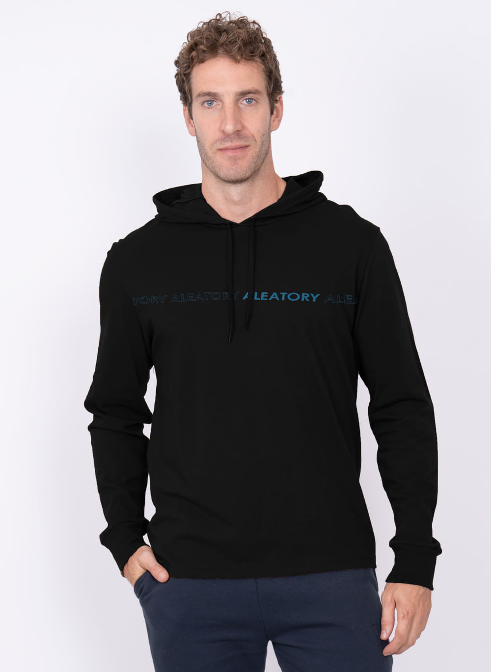Camiseta-Aleatory-Manga-Longa-com-Capuz-Milan-Preto-Preto-P
