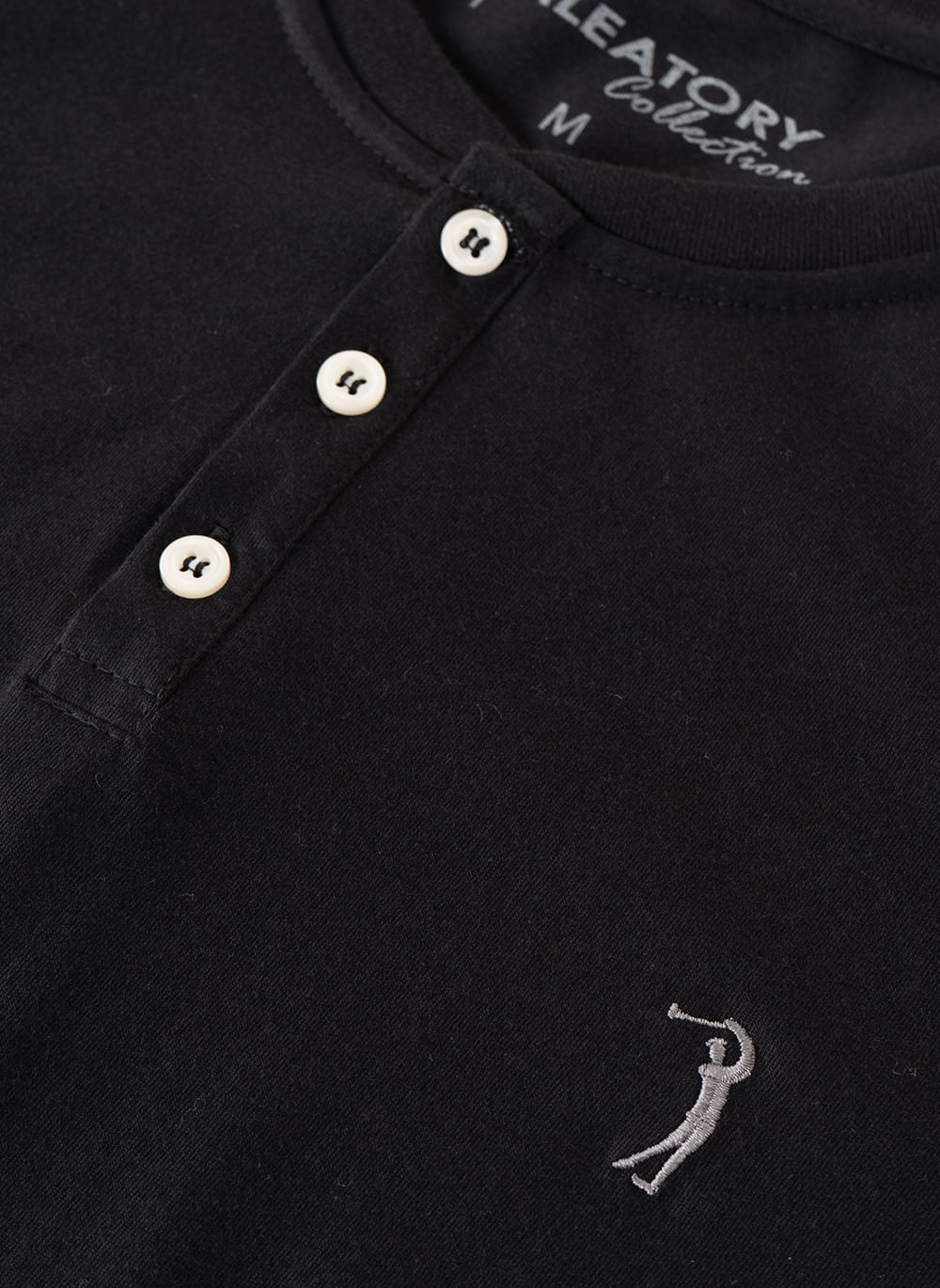 Camiseta-Aleatory-Manga-Longa-com-Botoes-Empire-Preto-Preto-P