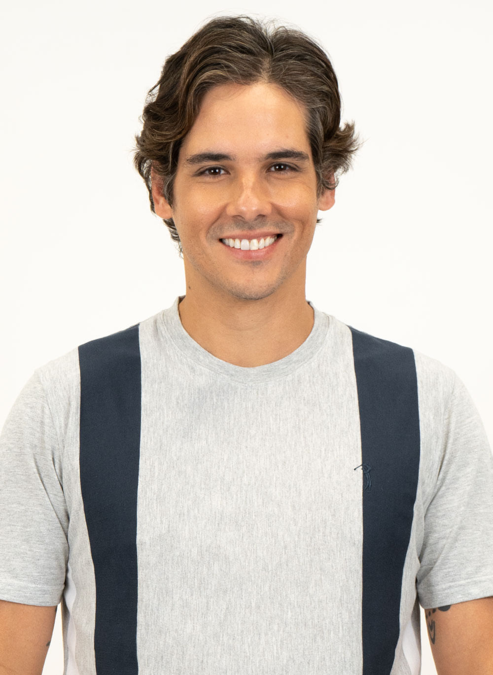 Camiseta-Masculina-Aleatory-Clubhouse-Listrada-Cinza-Cinza-P