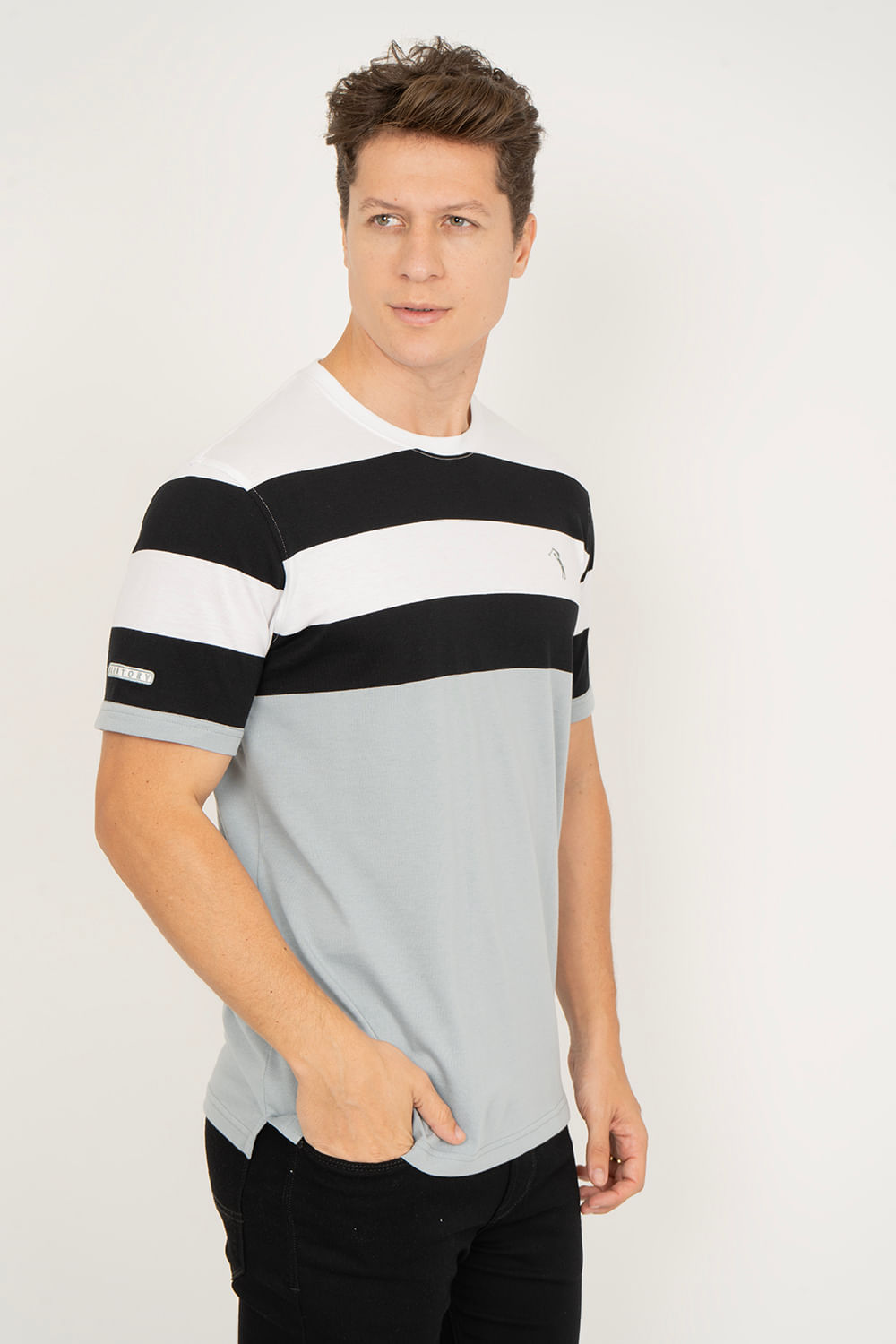 Camiseta-Aleatory-Listrada-Conduct-Branca-Branco-P