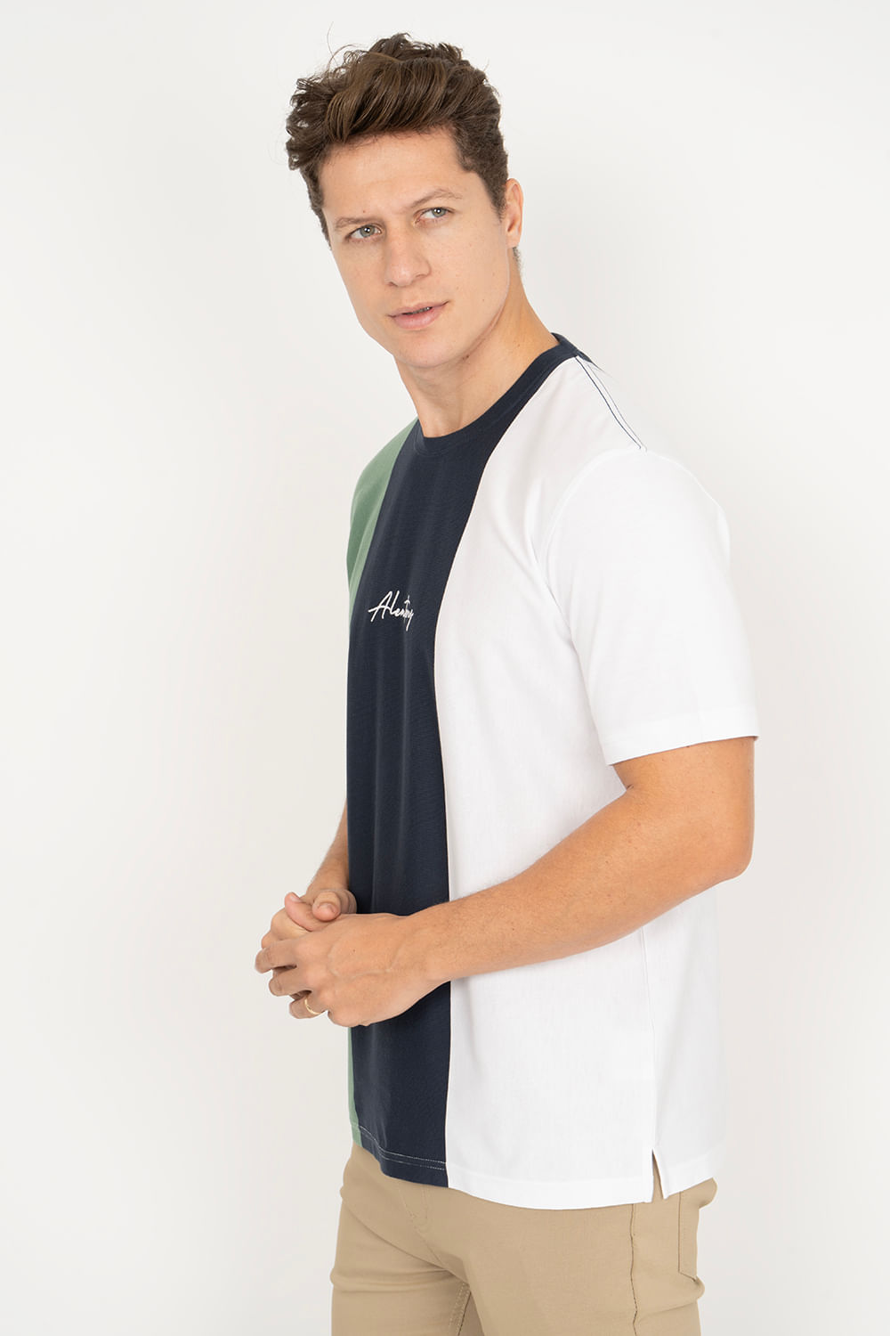 Camiseta-Aleatory-Listrada-Three-Marinho-Azul-Marinho-P