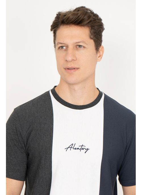 Camiseta Aleatory Listrada Three Branco