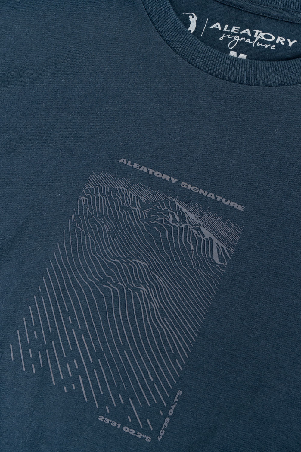 Camiseta-Signature-Estampada-Victorian-Marinho-Azul-Marinho-P